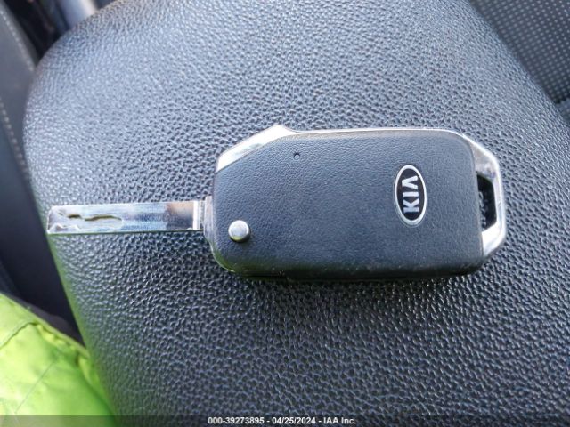 3KPF24AD6LE246303 KIA Forte Lxs