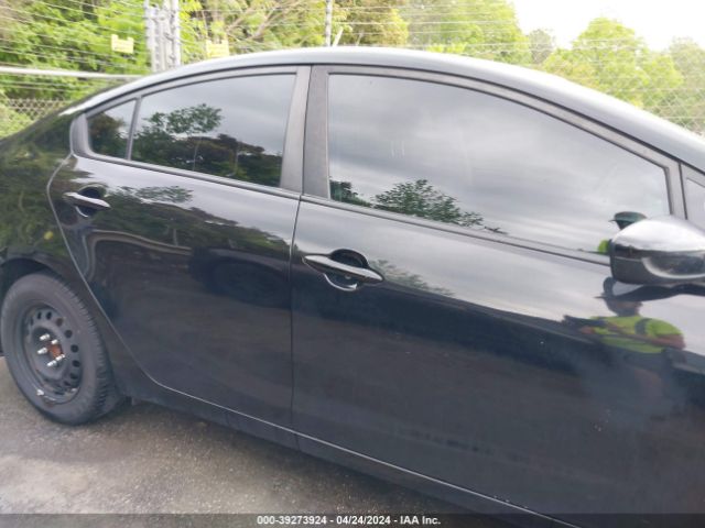 3KPFK4A78HE073143 KIA FORTE LX