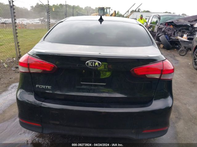 3KPFK4A78HE073143 KIA FORTE LX