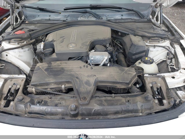 BMW 320i 2016 WBA8A9C58GK618867 Image 10