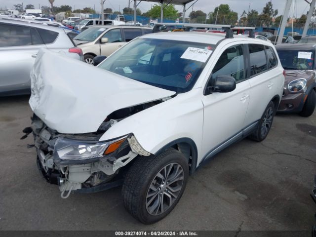 JA4AD2A31HZ065308 Mitsubishi Outlander Es