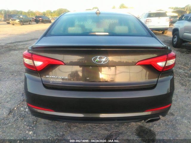 Hyundai SONATA SE 2015 5NPE24AF5FH237833 Image 16