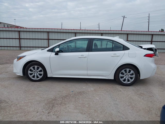 Toyota COROLLA LE 2022 5YFEPMAE4NP289030 Image 14