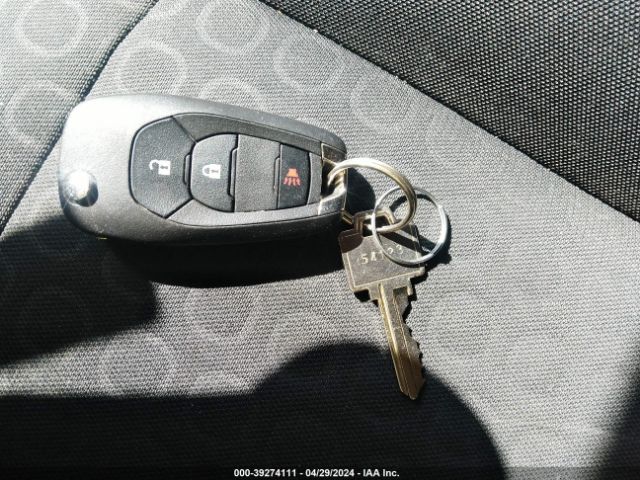KL7CJNSBXLB090379 Chevrolet Trax Awd Ls