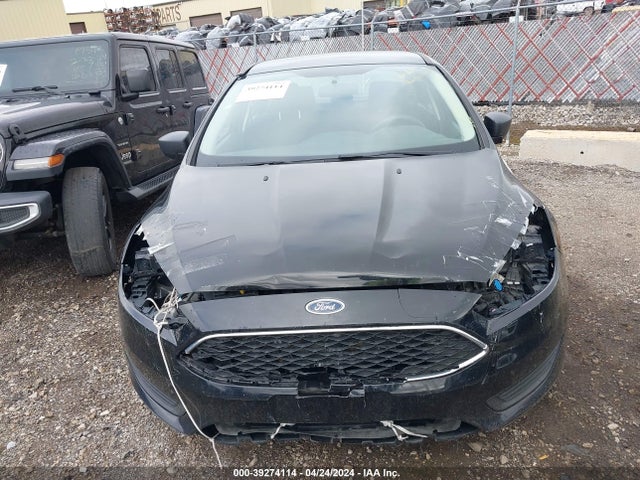 Ford FOCUS S 2018 1FADP3E2XJL216162 Image 15