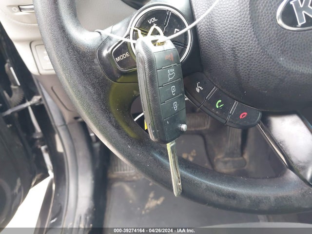KIA Soul 2015 KNDJN2A21F7786084 Image 11