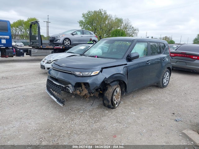 KIA SOUL LX 2020 KNDJ23AUXL7106355 Image 2