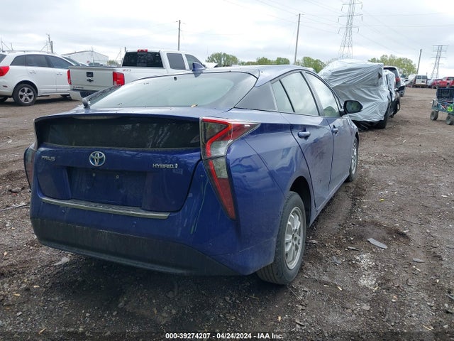 Toyota Prius Three 2018 JTDKARFU3J3546280 Image 4