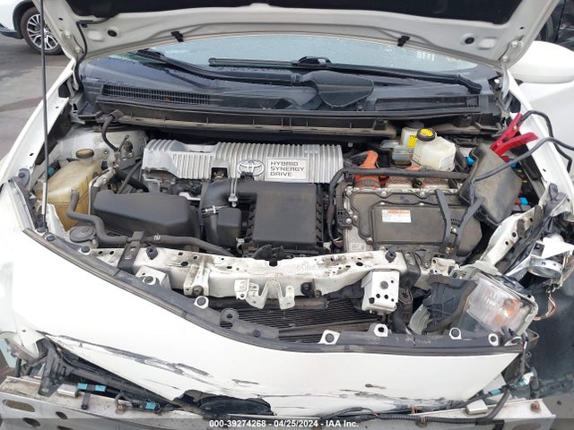 Toyota Prius Three 2014 JTDKN3DU9E1738776 Image 10