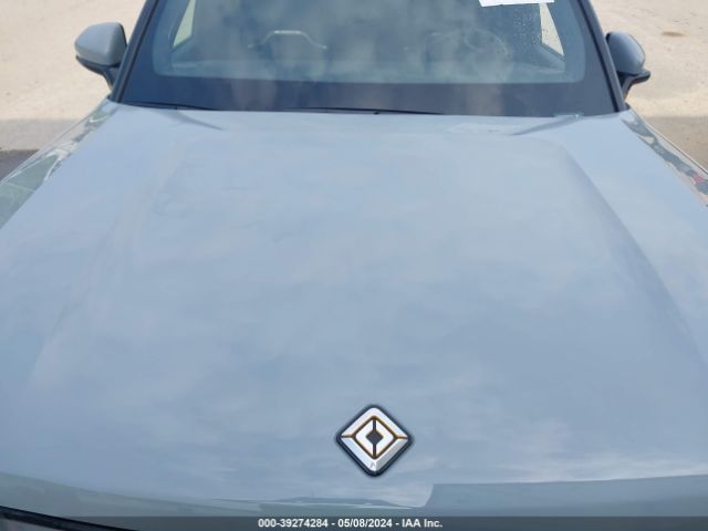 7PDSGABA2PN021017 Rivian R1s Adventure