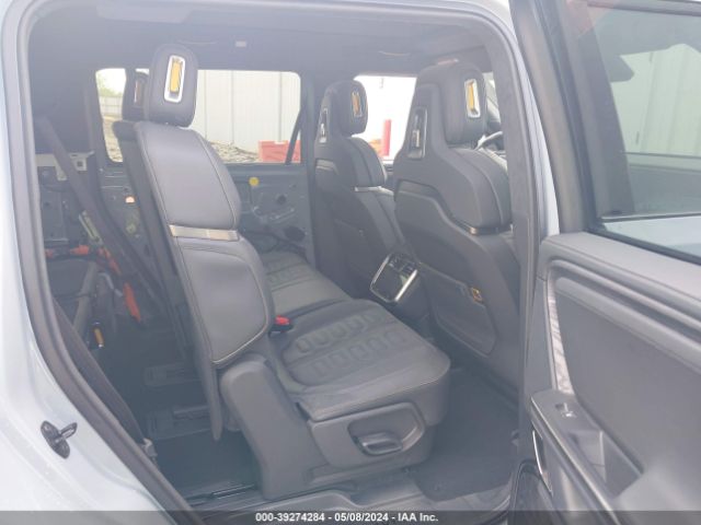 7PDSGABA2PN021017 Rivian R1s Adventure