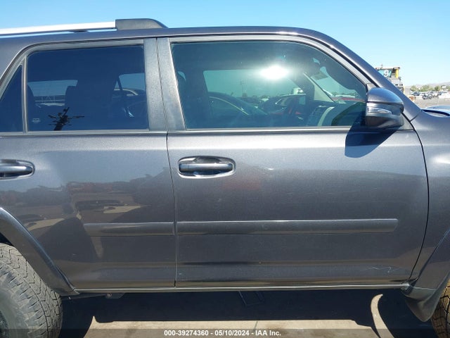 Toyota 4runner Sr5 Premium 2020 JTEBU5JR4L5781888 Image 13