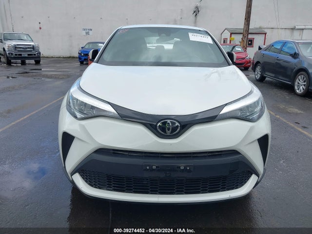 Toyota C-HR XLE 2021 NMTKHMBX3MR139382 Image 13