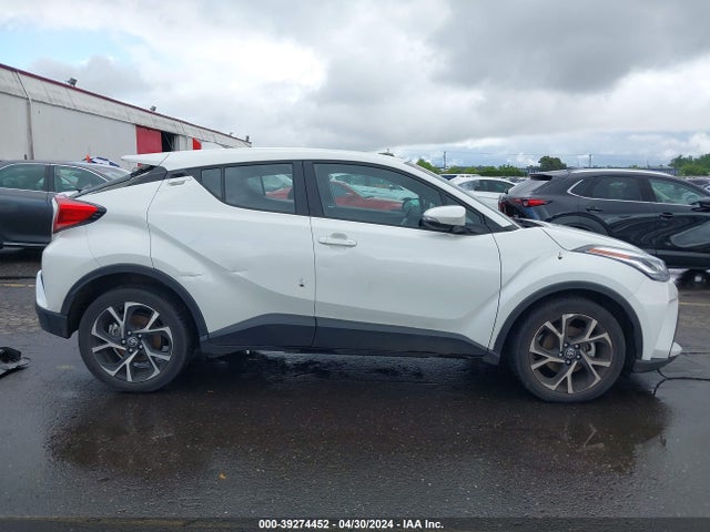 Toyota C-HR XLE 2021 NMTKHMBX3MR139382 Image 14