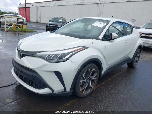 Toyota C-HR XLE 2021 NMTKHMBX3MR139382 Image 2