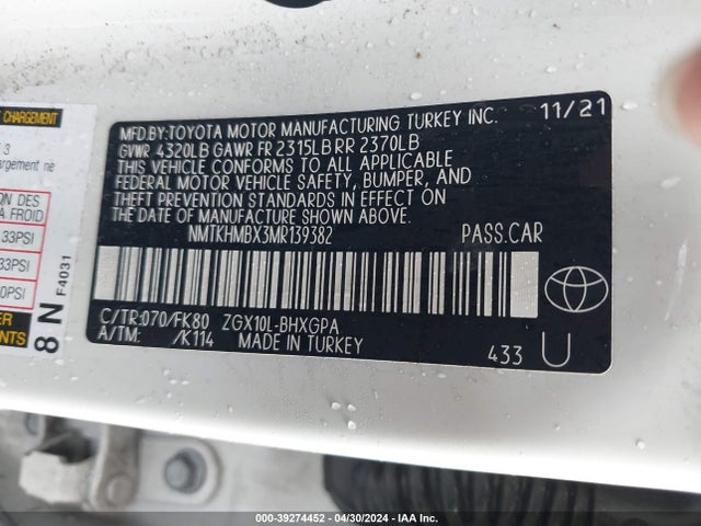 Toyota C-HR XLE 2021 NMTKHMBX3MR139382 Image 9