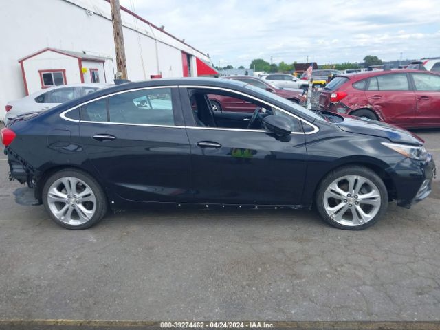 1G1BF5SM9H7130066 Chevrolet Cruze Premier Auto