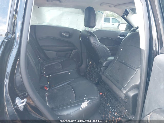3C4NJDBBXKT840401 Jeep Compass Latitude 4x4