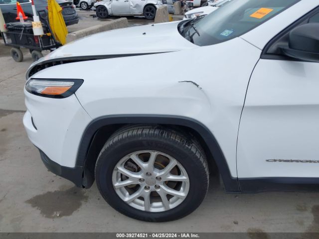 1C4PJLAB0HW613712 Jeep Cherokee Sport Fwd