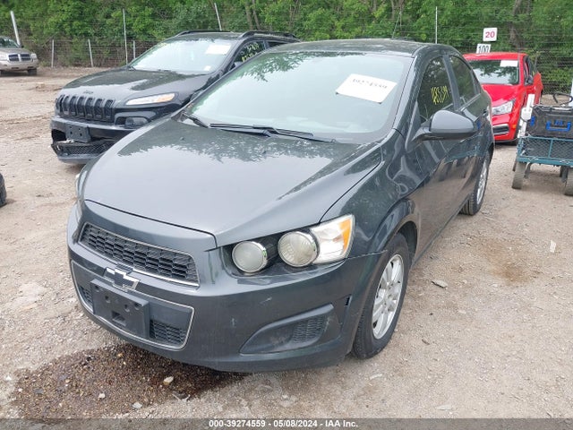 Chevrolet Sonic Lt Auto 2015 1G1JC5SH9F4111345 Image 2