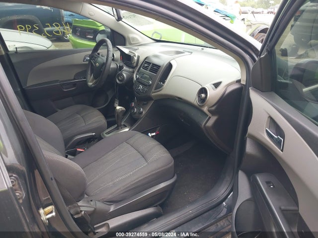 Chevrolet Sonic Lt Auto 2015 1G1JC5SH9F4111345 Image 5