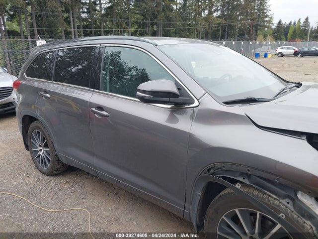 Toyota Highlander Se 2017 5TDJZRFHXHS469732 Image 14