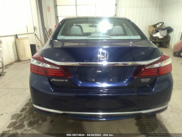 Honda ACCORD LX 2017 1HGCR2F36HA063238 Image 16
