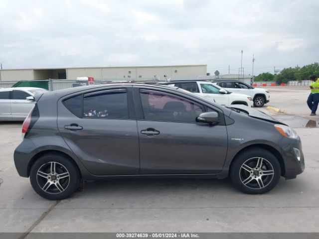 JTDKDTB32G1139864 Toyota Prius C One