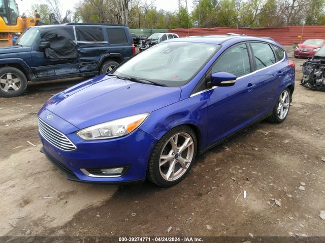 Ford Focus Titanium 2015 1FADP3N25FL208204 Image 2