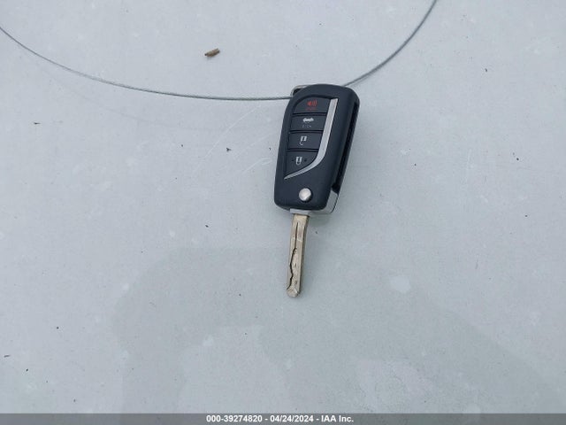 Toyota CAMRY LE 2021 4T1C11AK2MU404198 Image 11