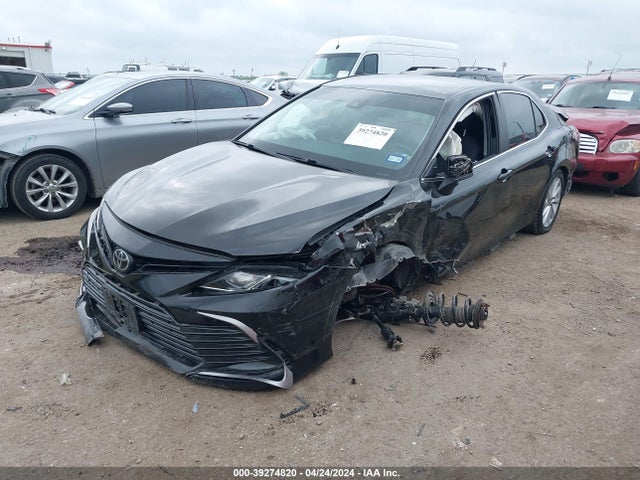 Toyota CAMRY LE 2021 4T1C11AK2MU404198 Image 2