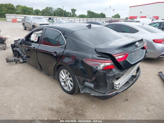 Toyota CAMRY LE 2021 4T1C11AK2MU404198 Image 3