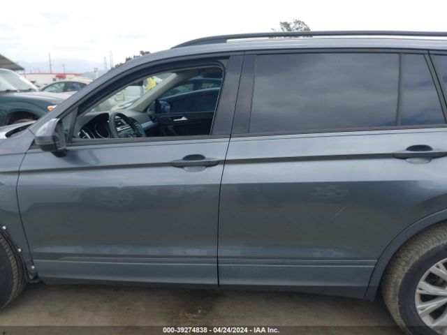 3VV1B7AX2JM054743 Volkswagen Tiguan 2.0t S