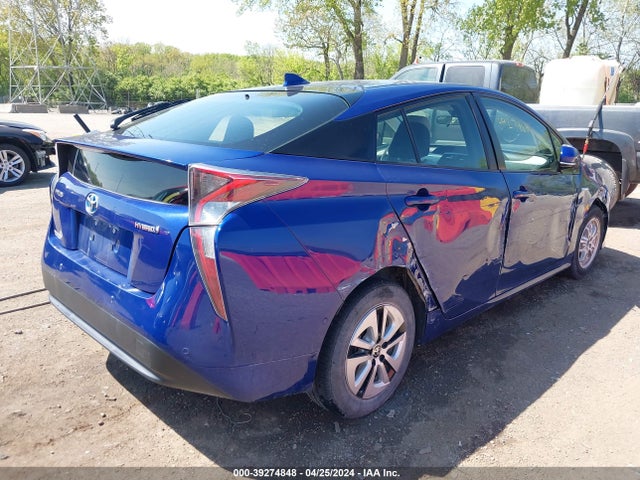 Toyota Prius Two 2017 JTDKBRFU5H3048122 Image 4