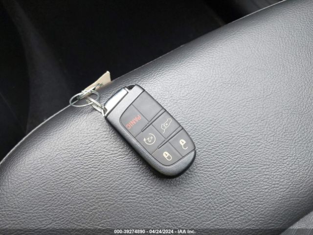 3C4NJDBN9PT527096 Jeep Compass Latitude 4x4