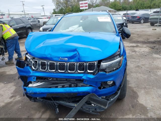 3C4NJDBN9PT527096 Jeep Compass Latitude 4x4