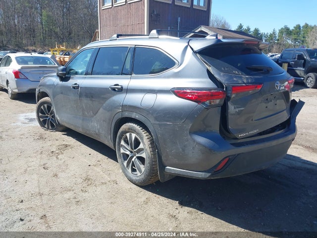 Toyota Highlander Xle 2021 5TDGZRBH6MS145106 Image 3