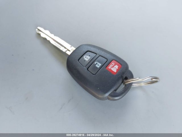 JTMWFREV6JJ188567 Toyota Rav4 Xle