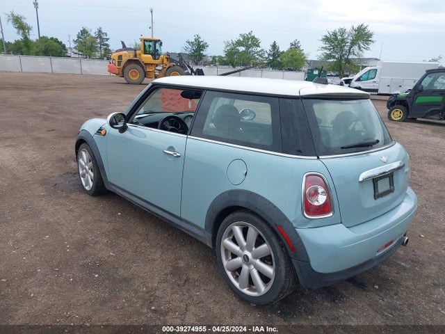 2013 MINI HARDTOP WMWSU3C58DT686666 Photo 2