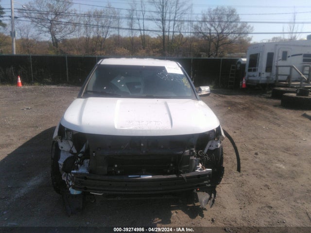 Ford Police Interceptor Utility 2018 1FM5K8AR4JGA20672 Image 13