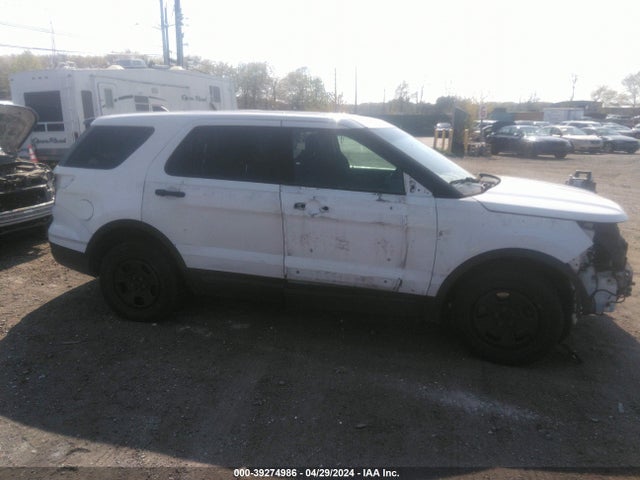 Ford Police Interceptor Utility 2018 1FM5K8AR4JGA20672 Image 14