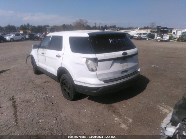 Ford Police Interceptor Utility 2018 1FM5K8AR4JGA20672 Image 3