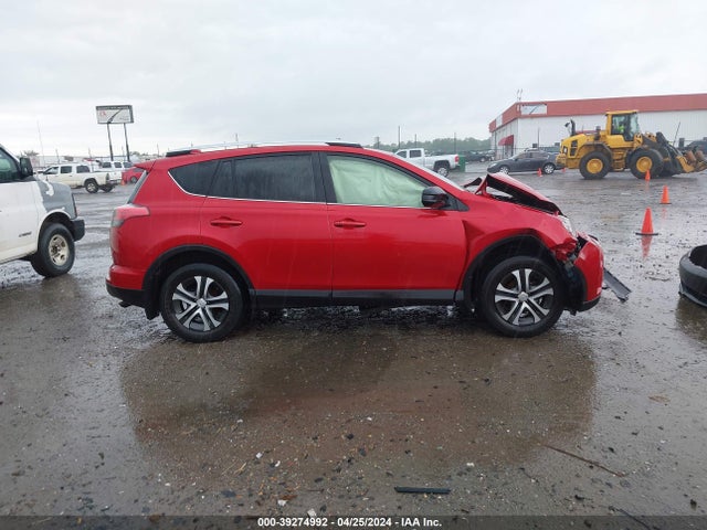 Toyota RAV4 LE 2016 JTMZFREV3GJ092093 Image 13