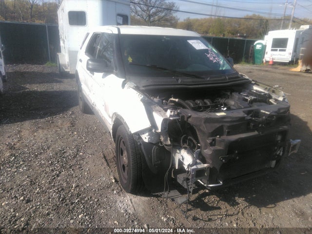 Ford Police Interceptor Utility 2018 1FM5K8ARXJGA26802 Image 1