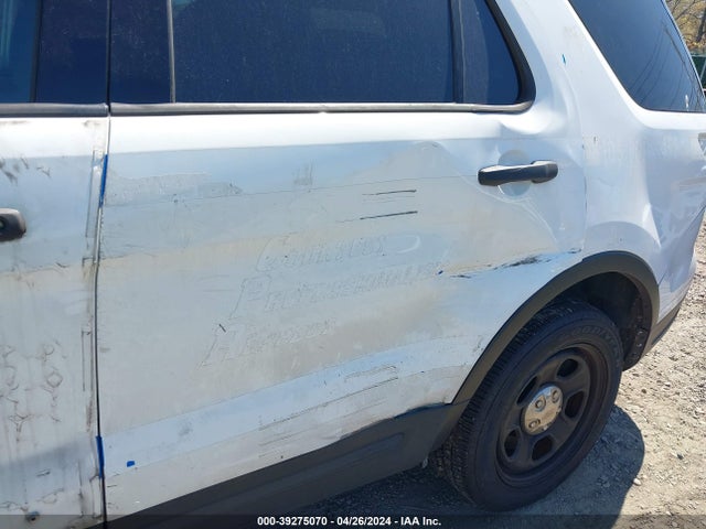 Ford Police Interceptor Utility 2018 1FM5K8AR1JGB19224 Image 6