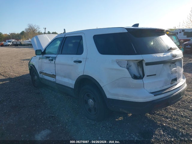 Ford Police Interceptor Utility 2018 1FM5K8AR7JGC74988 Image 3