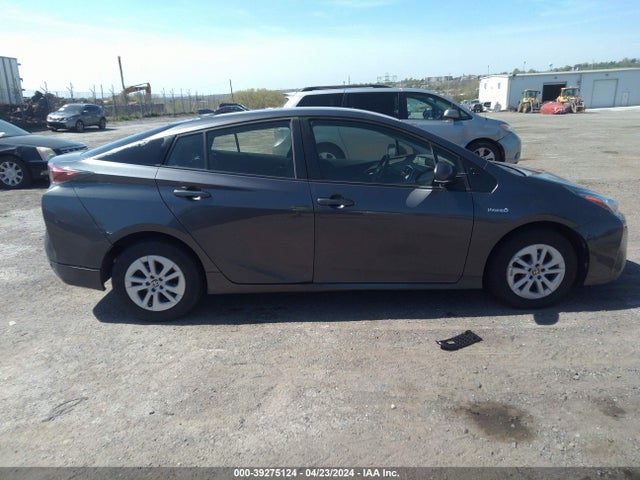 Toyota Prius Two 2016 JTDKBRFU3G3010323 Image 13