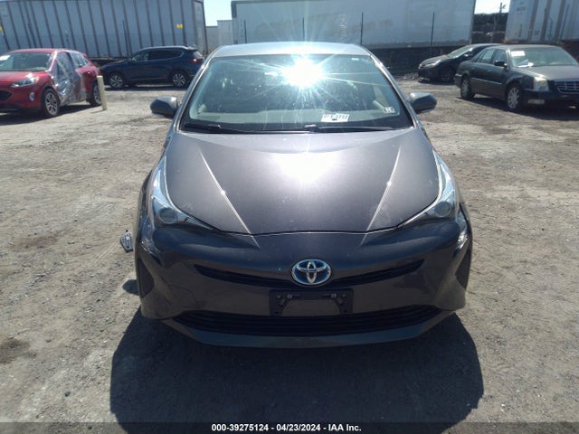 Toyota Prius Two 2016 JTDKBRFU3G3010323 Image 6
