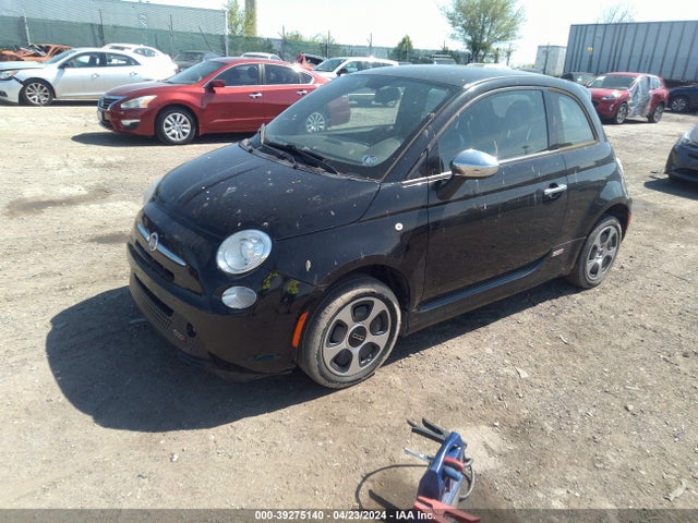 2015 FIAT 500E 3C3CFFGE1FT732928 Photo 1