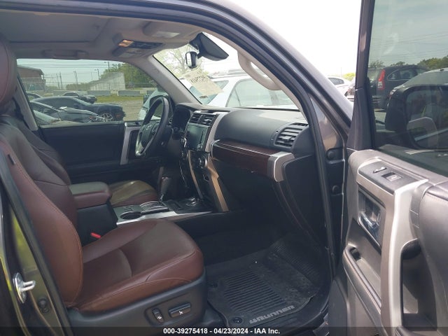 Toyota 4runner Limited 2020 JTEBU5JR3L5803363 Image 5